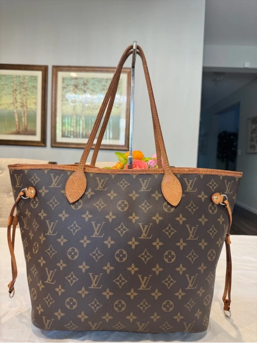 Authentic Louis Vuitton Neverfull MM bag with pink interior - Picture 2 of 14